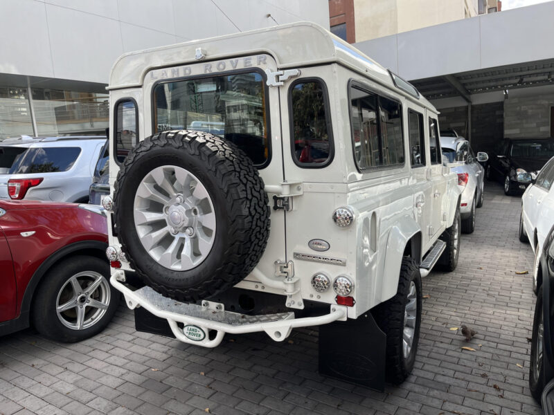 LAND ROVER DEFENDER 110 - Imagen 9