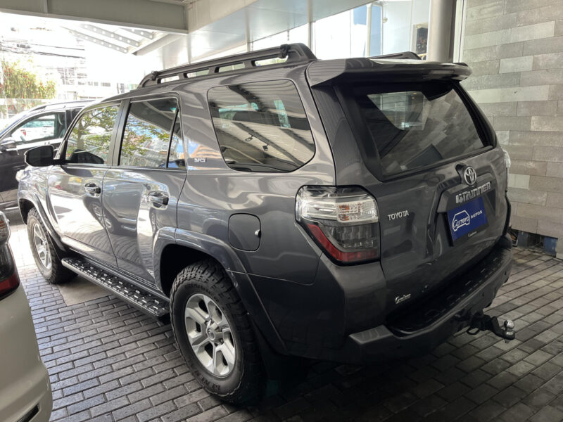 TOYOTA 4RUNNER SR5 - Imagen 7