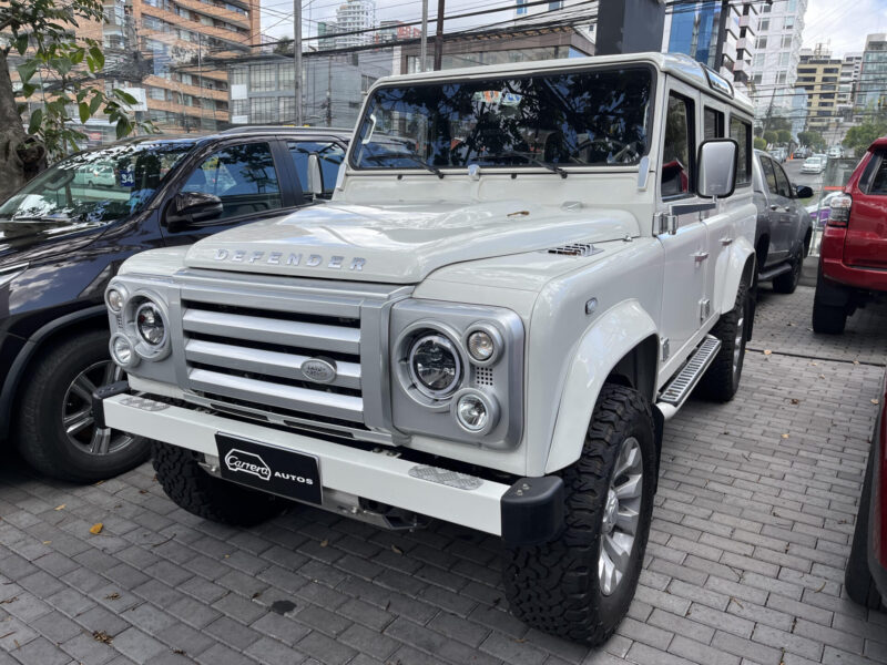 LAND ROVER DEFENDER 110 - Imagen 3