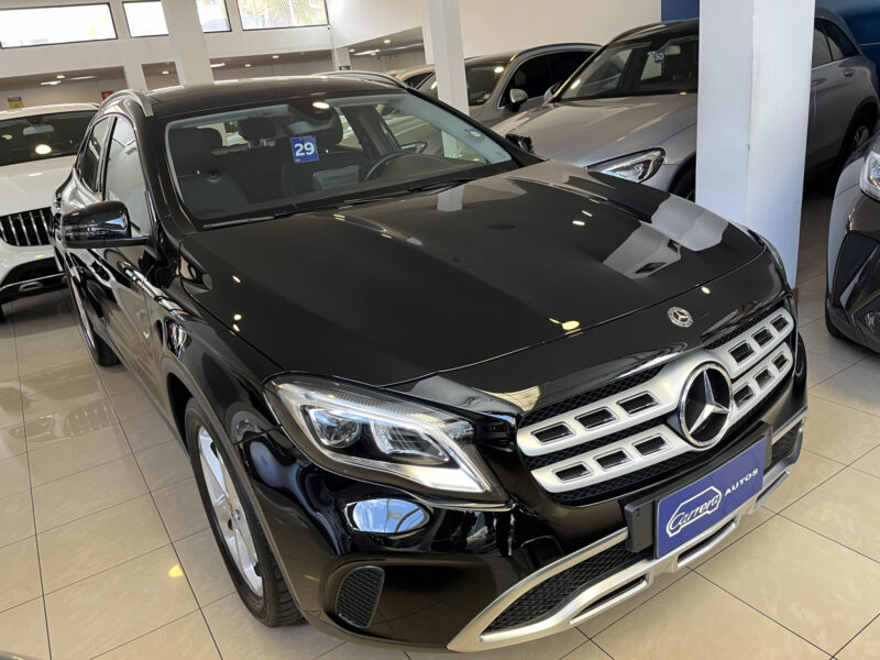 MERCEDES BENZ GLA180 - Imagen 2