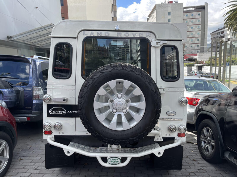 LAND ROVER DEFENDER 110 - Imagen 10