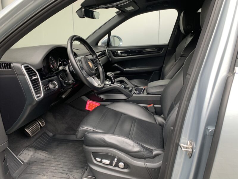 PORSCHE CAYENNE - Imagen 3