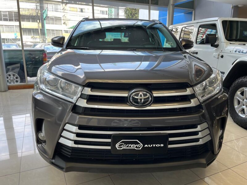 TOYOTA HIGHLANDER