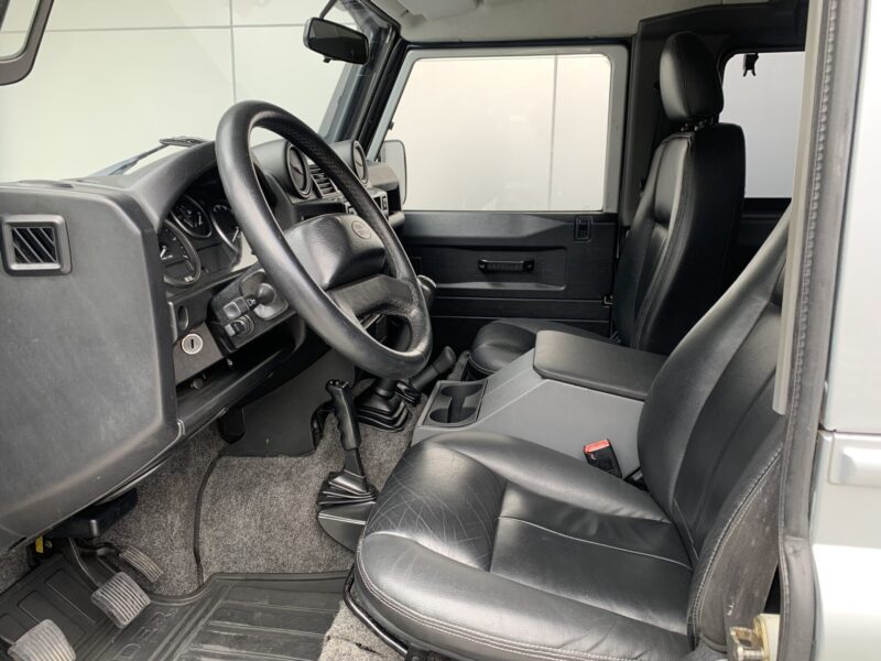 LAND ROVER DEFENDER 90 STATION - Imagen 3