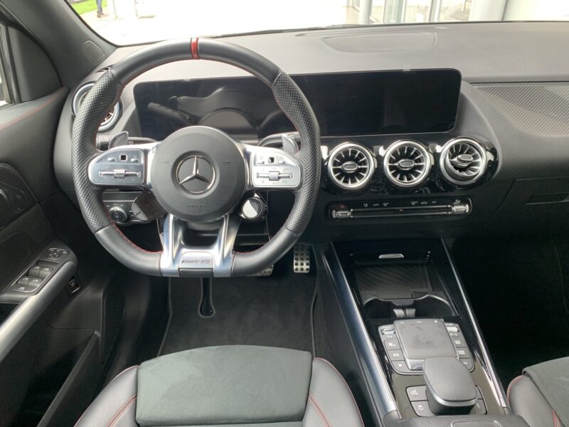 MERCEDES BENZ GLA35 AMG - Imagen 4