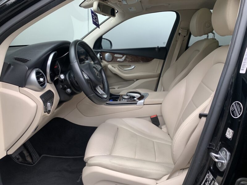 MERCEDES BENZ GLC300 - Imagen 3
