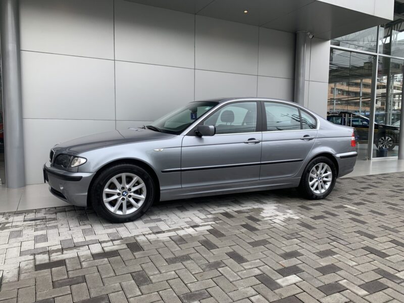 BMW 325i