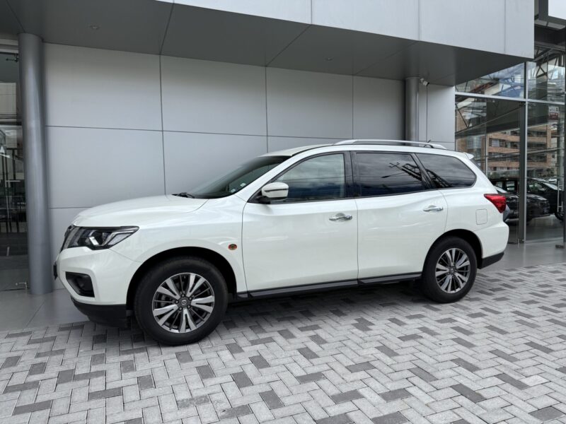 NISSAN PATHFINDER ADVANCE