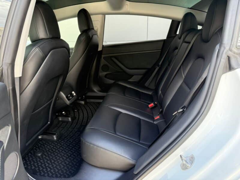TESLA MODEL 3 - Imagen 4