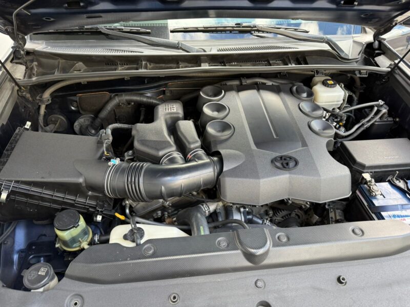 TOYOTA 4RUNNER SR5 - Imagen 5