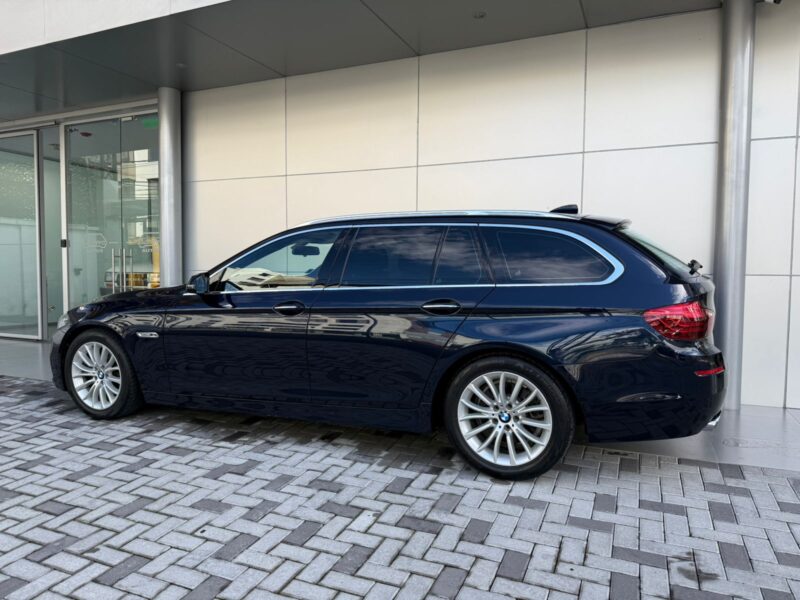 BMW 520i STATION - Imagen 2