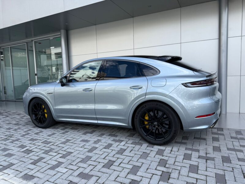 PORSCHE CAYENNE TURBO - Imagen 2
