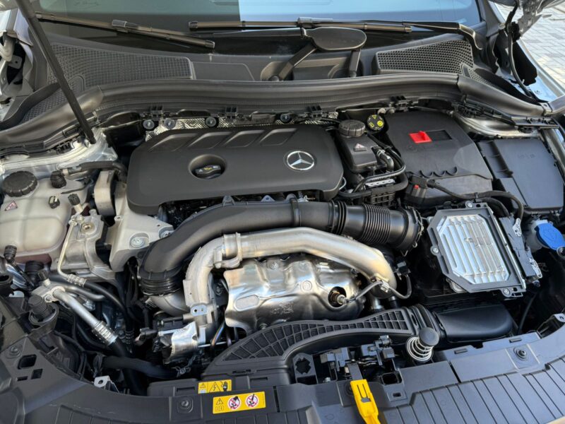 MERCEDES BENZ GLA250 - Imagen 5