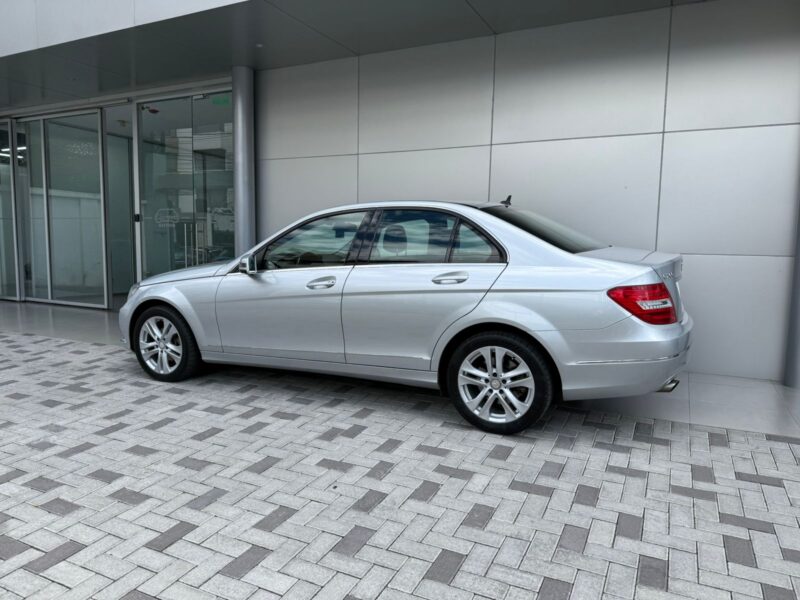 MERCEDES BENZ C200 - Imagen 2