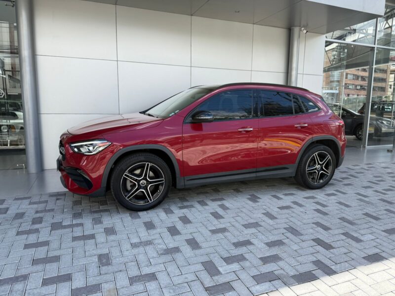 MERCEDES BENZ GLA250