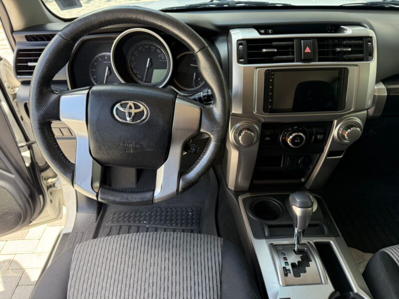 TOYOTA 4RUNNER SR5 - Imagen 4