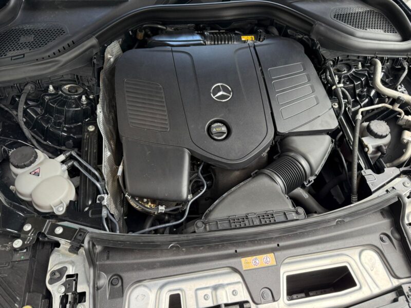 MERCEDES BENZ GLC300 - Imagen 5