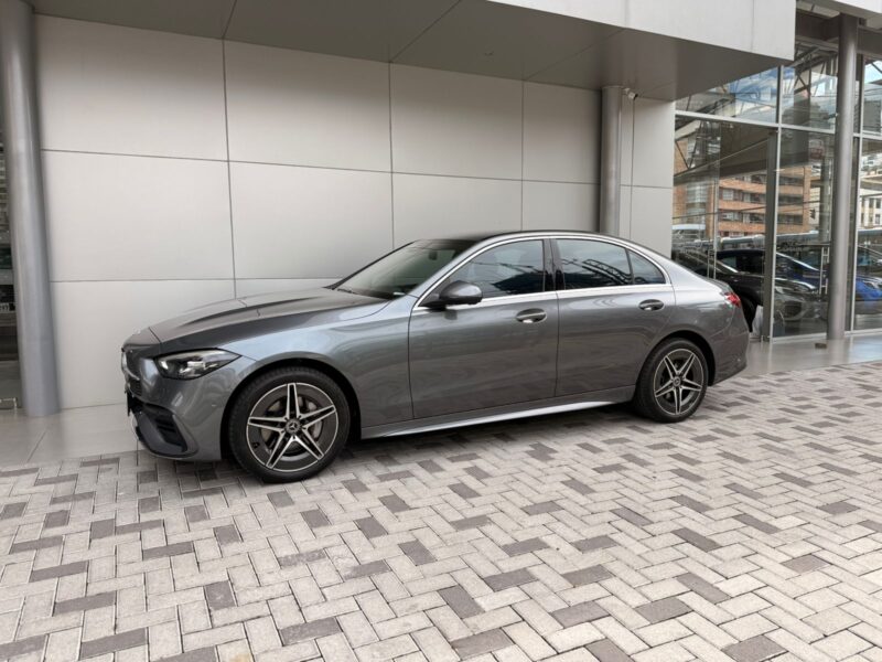 MERCEDES BENZ C300