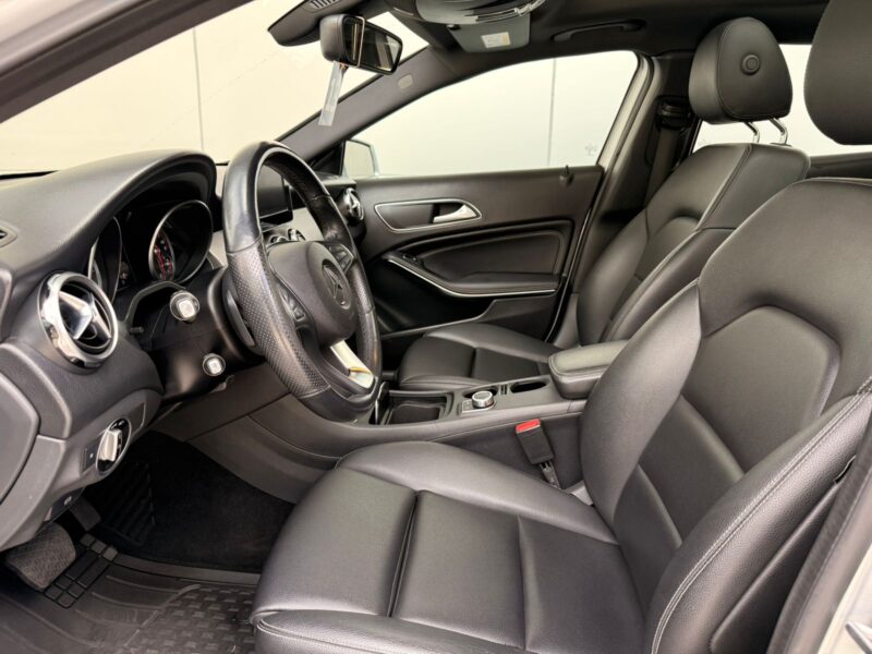 MERCEDES BENZ GLA180 - Imagen 3