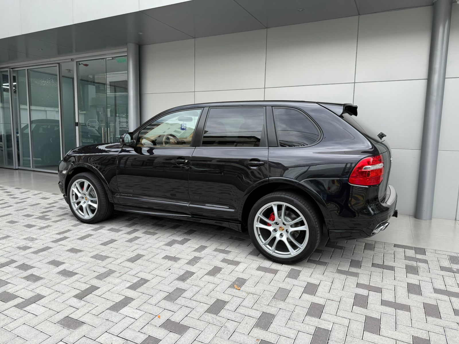PORSCHE CAYENNE GTS - Imagen 2