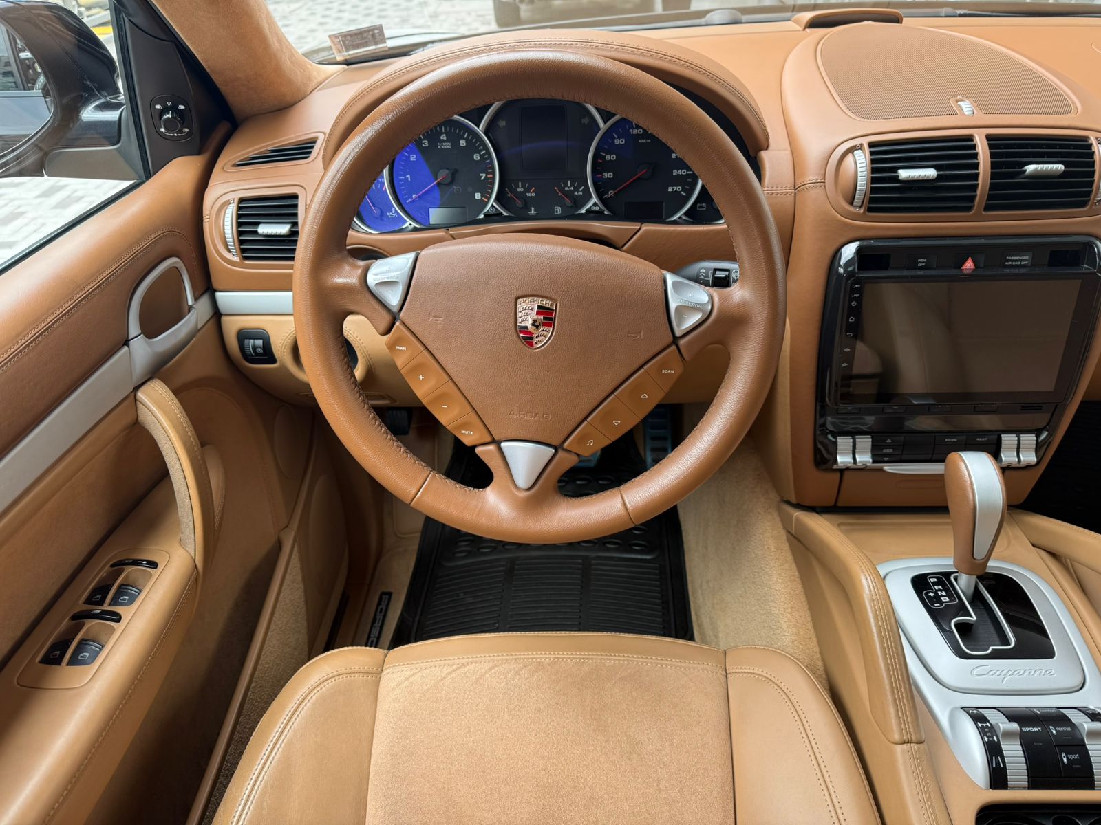 PORSCHE CAYENNE GTS - Imagen 4