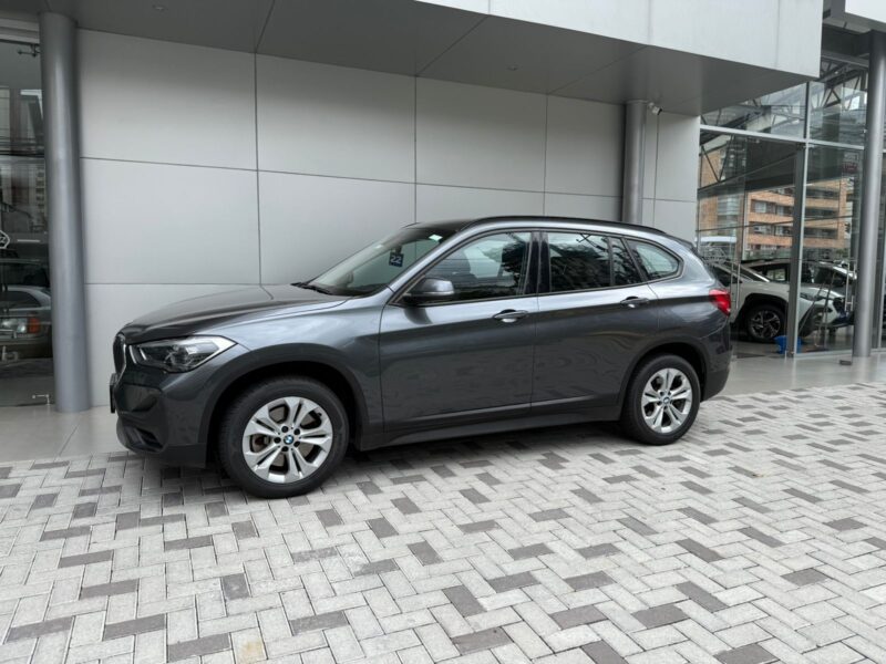 BMW X1 DRIVE20i