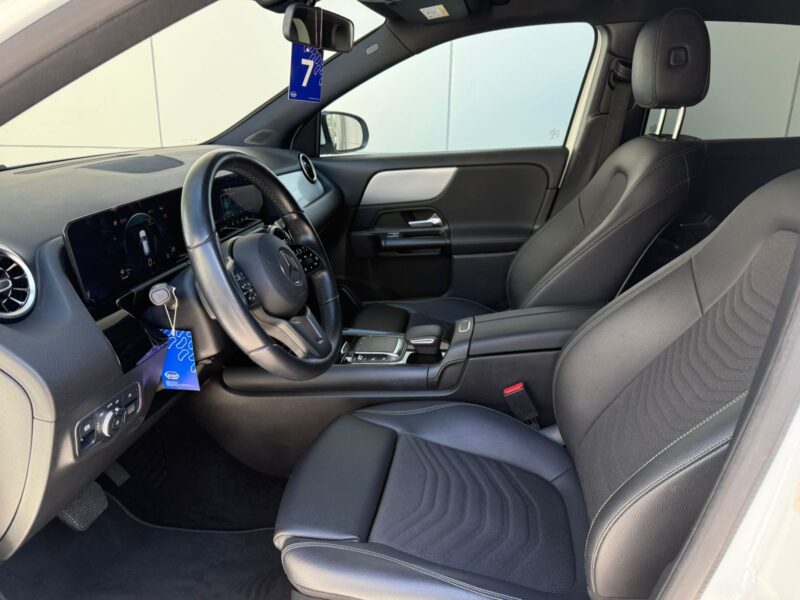MERCEDES BENZ GLA200 - Imagen 3