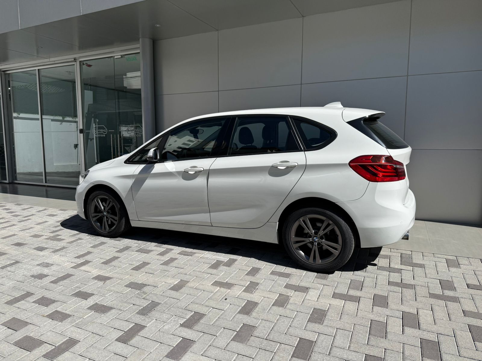 BMW 218i - Imagen 2