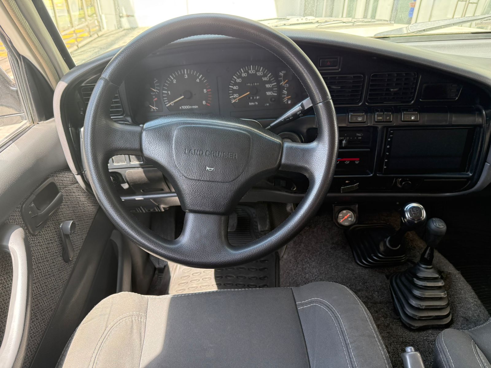 TOYOTA LAND CRUSIER - Imagen 3