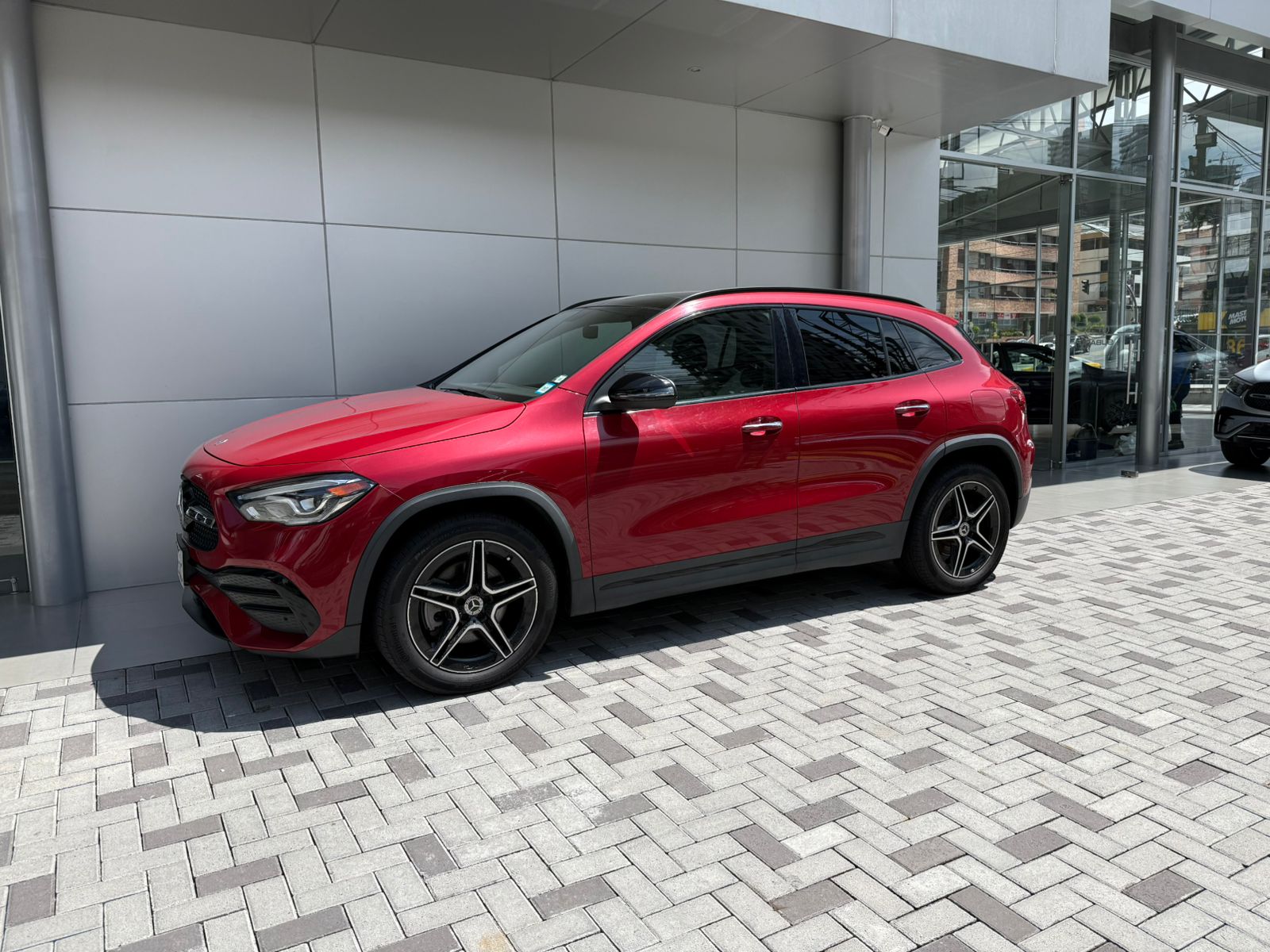 MERCEDES BENZ GLA250