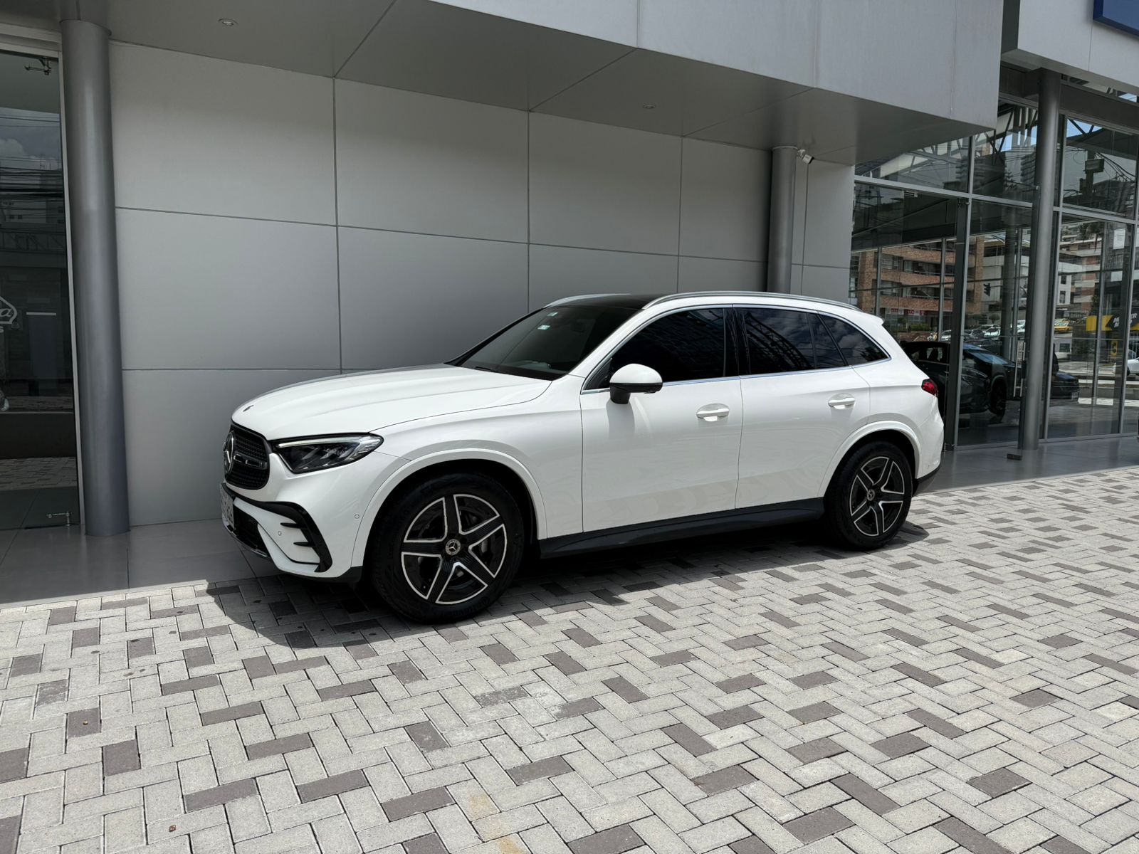 MERCEDES BENZ GLC300
