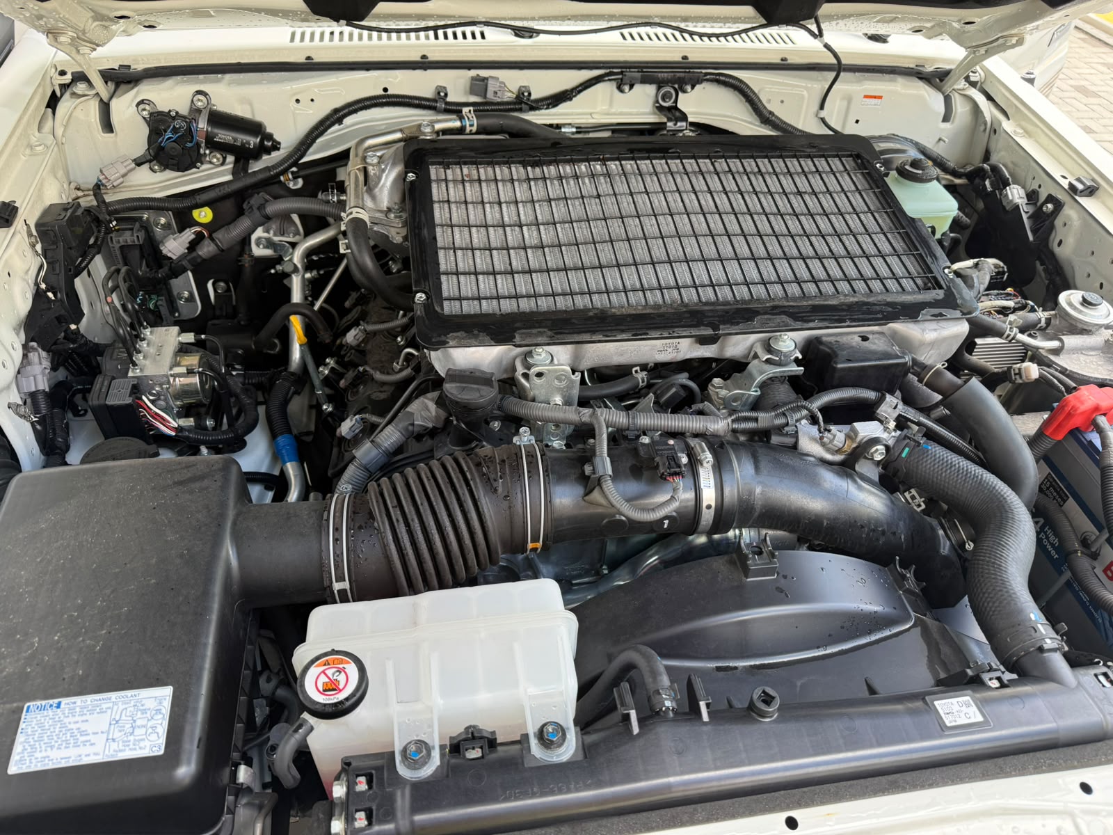 TOYOTA LAND CRUISER 76 - Imagen 8