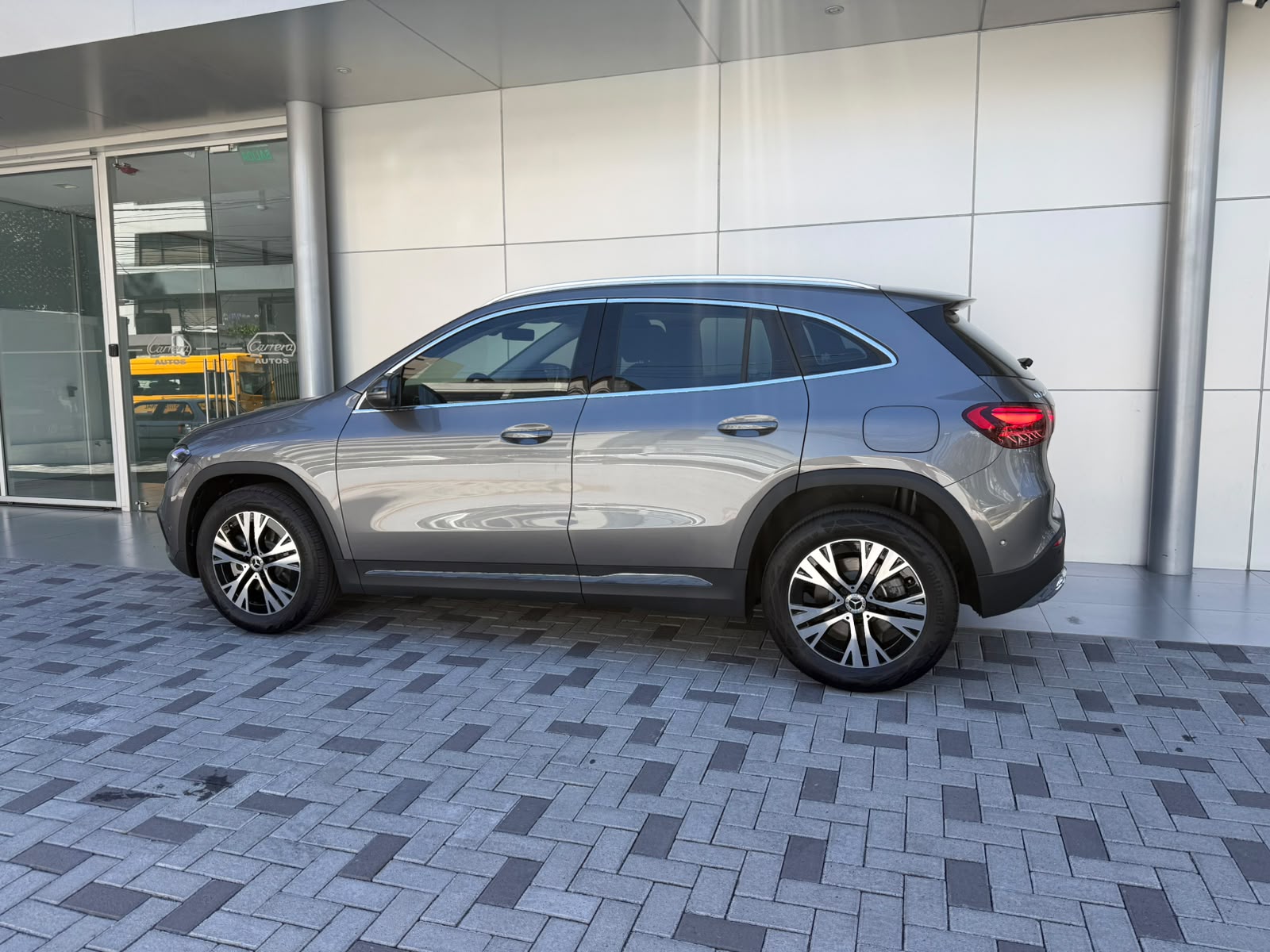 MERCEDES BENZ GLA220 - Imagen 2
