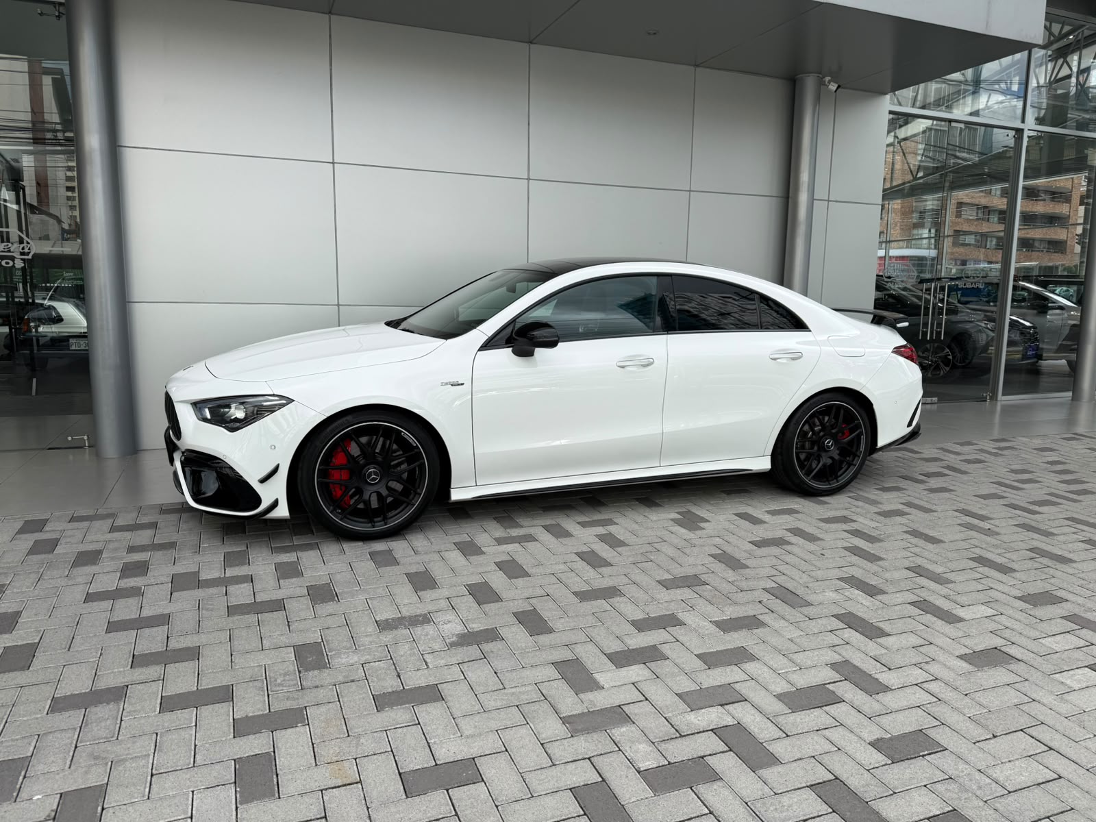 MERCEDES BENZ CLA45 AMG