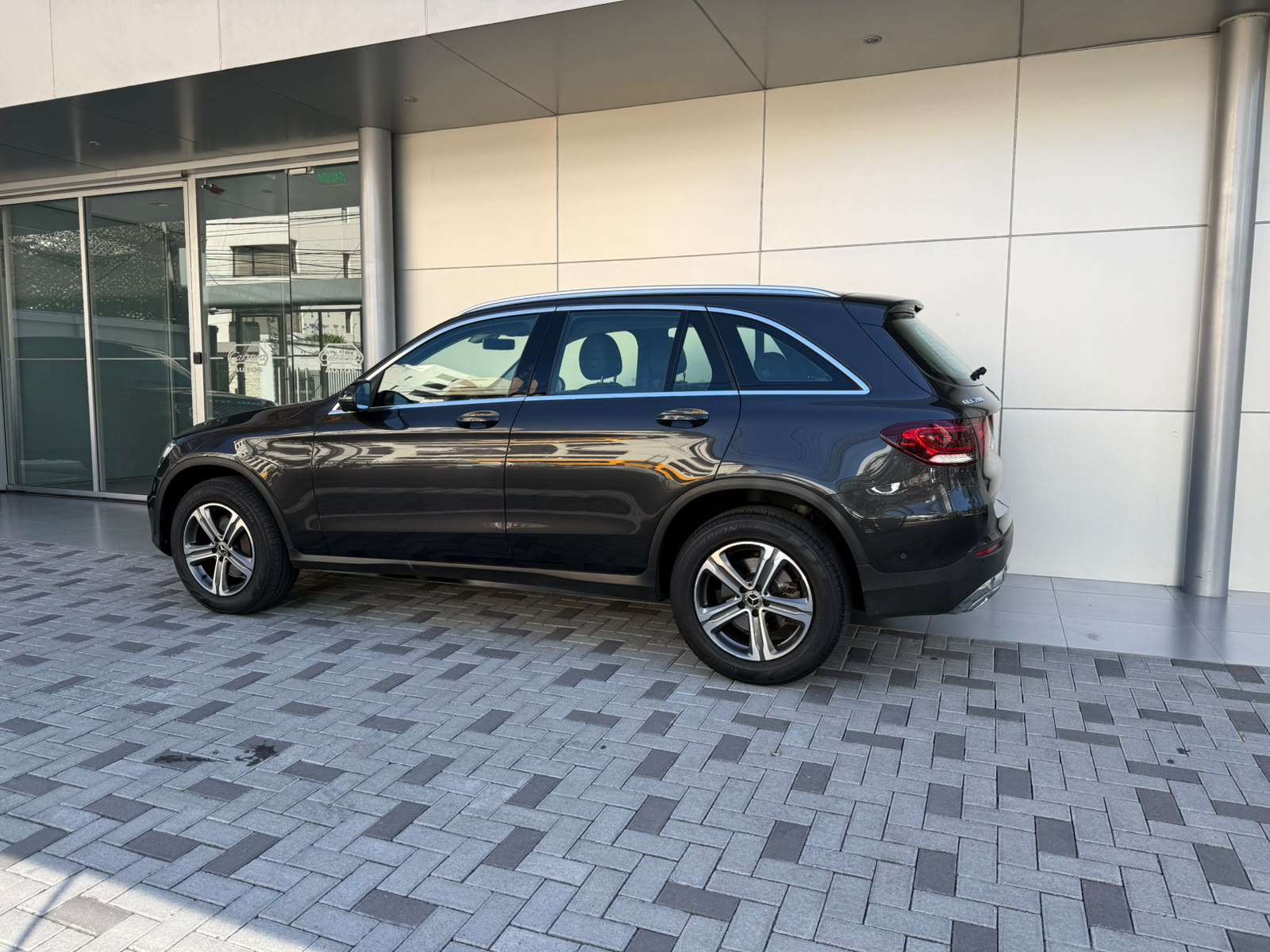 MERCEDES BENZ GLC200 - Imagen 2