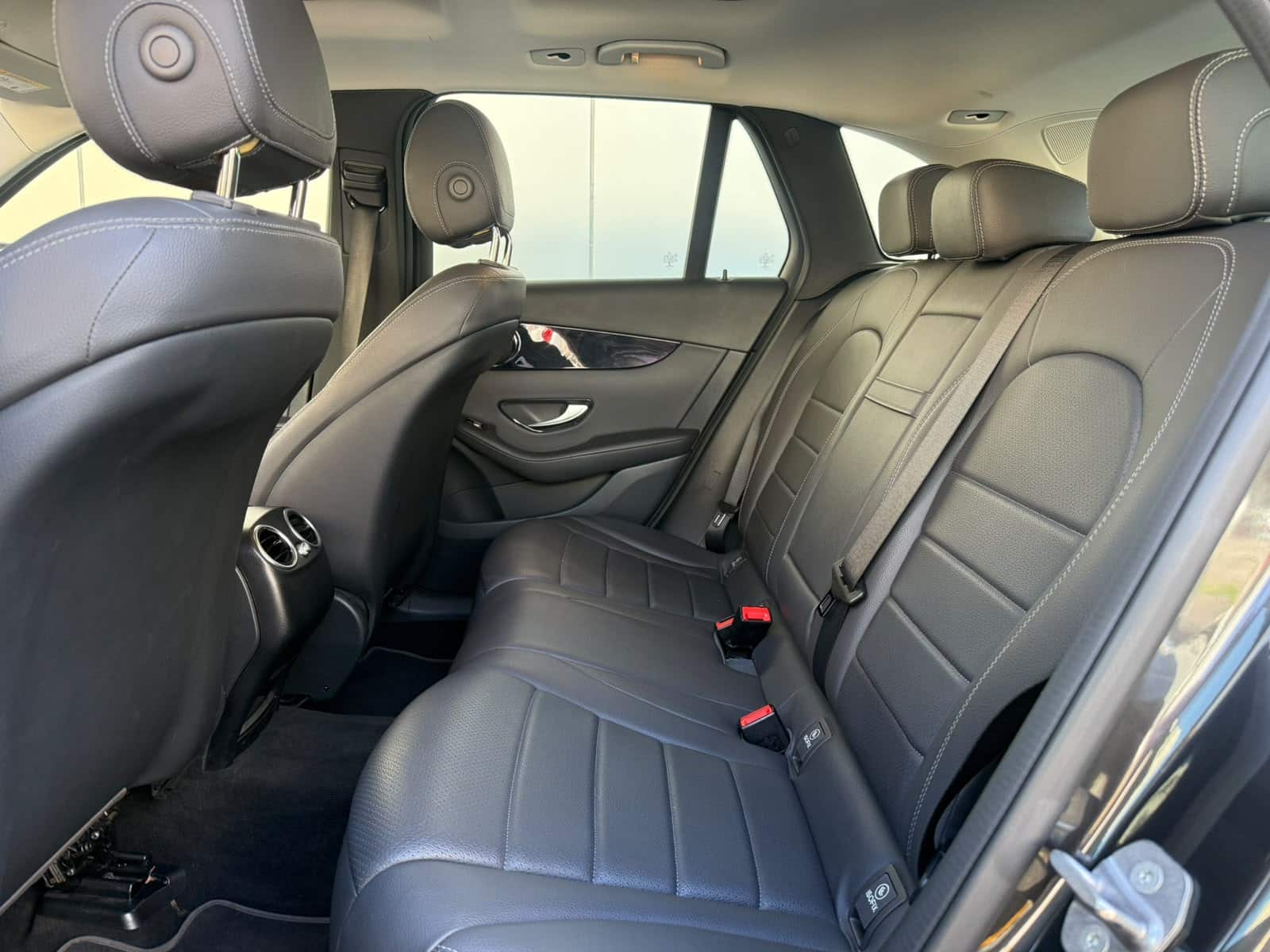 MERCEDES BENZ GLC200 - Imagen 7