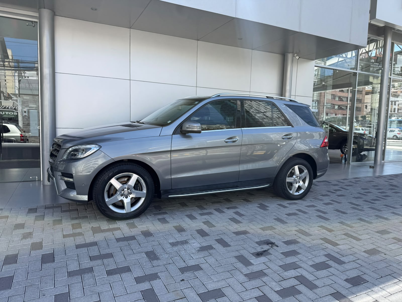 MERCEDES BENZ ML400