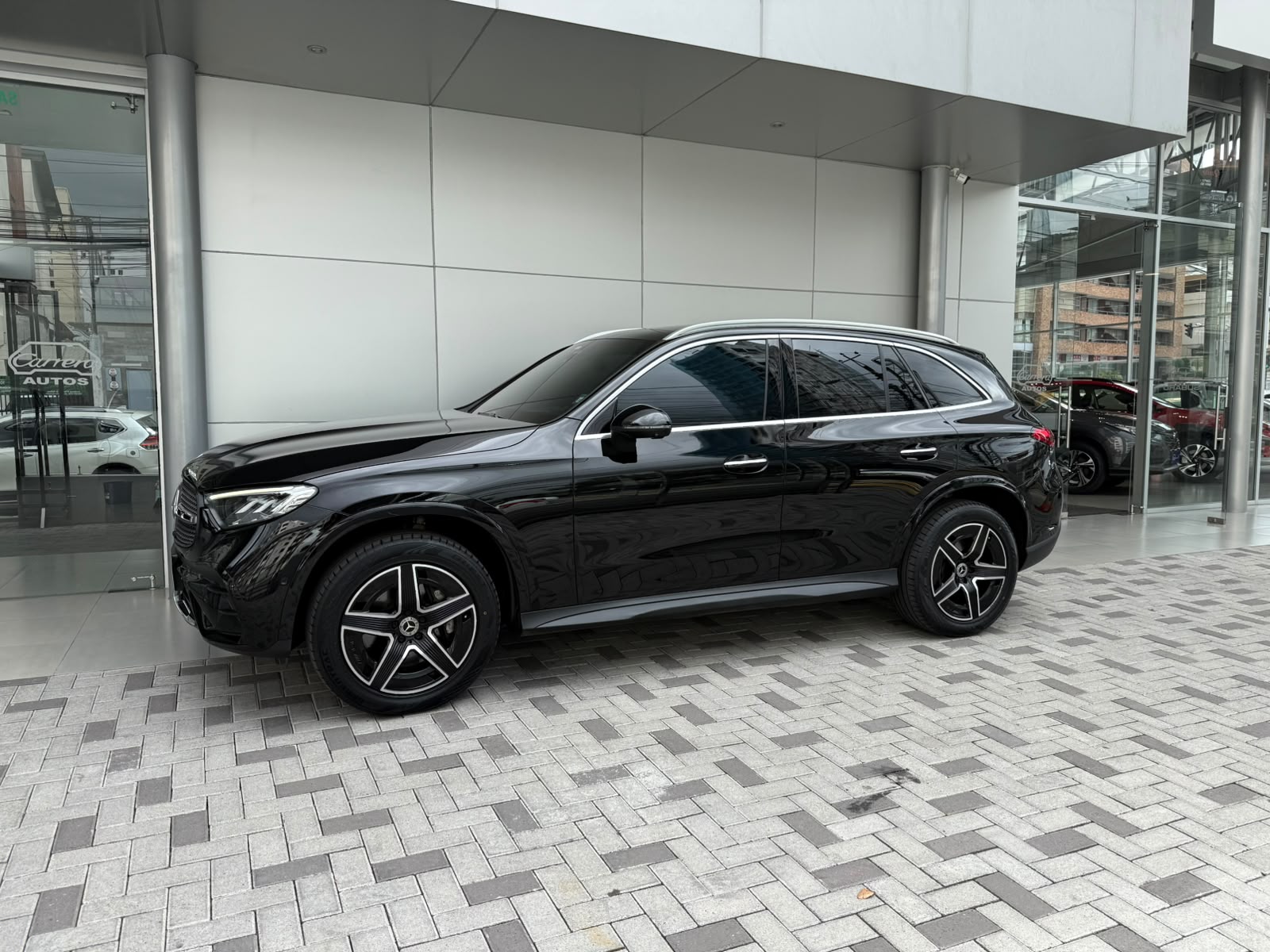 MERCEDES BENZ GLC300