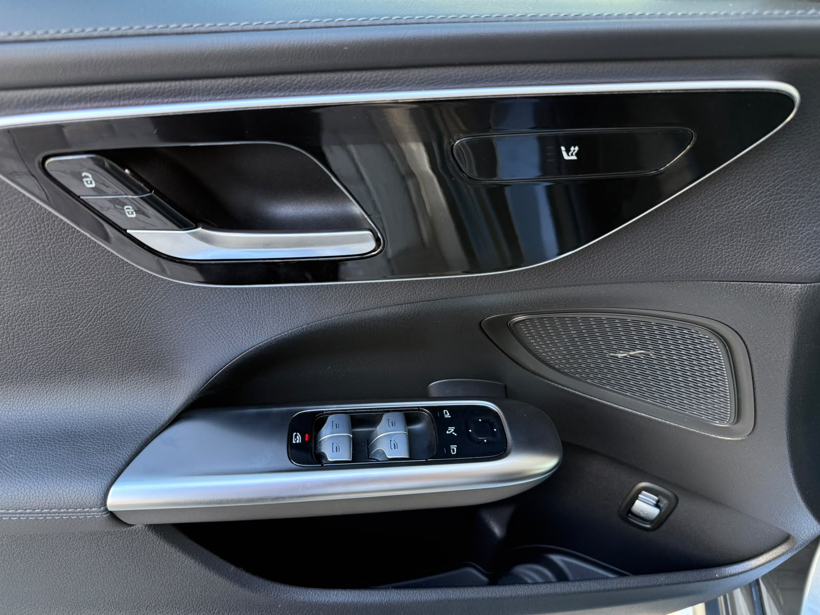 MERCEDES BENZ C300 - Imagen 5