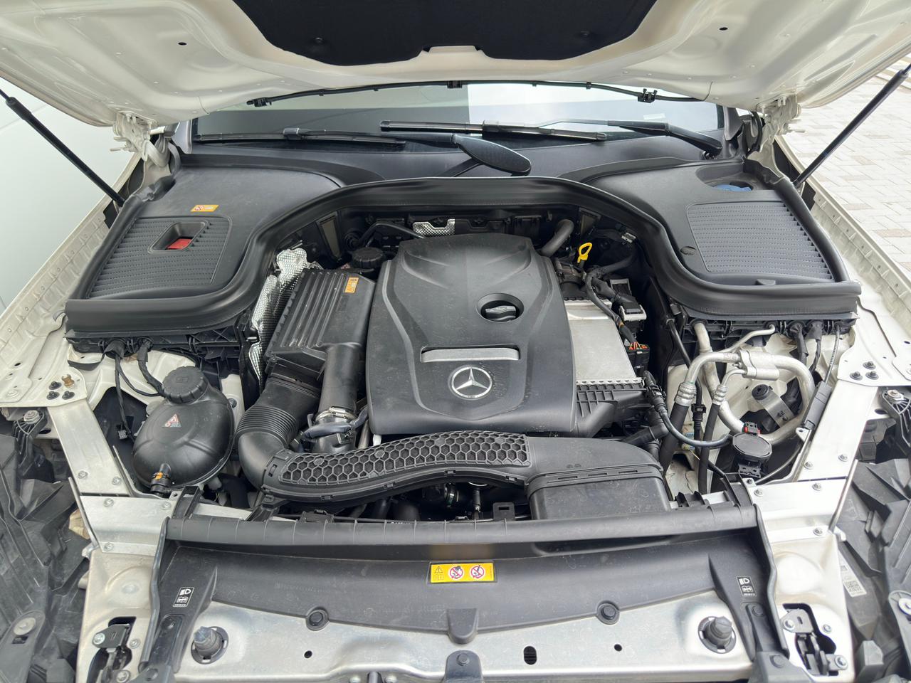 MERCEDES BENZ GLC250 - Imagen 8