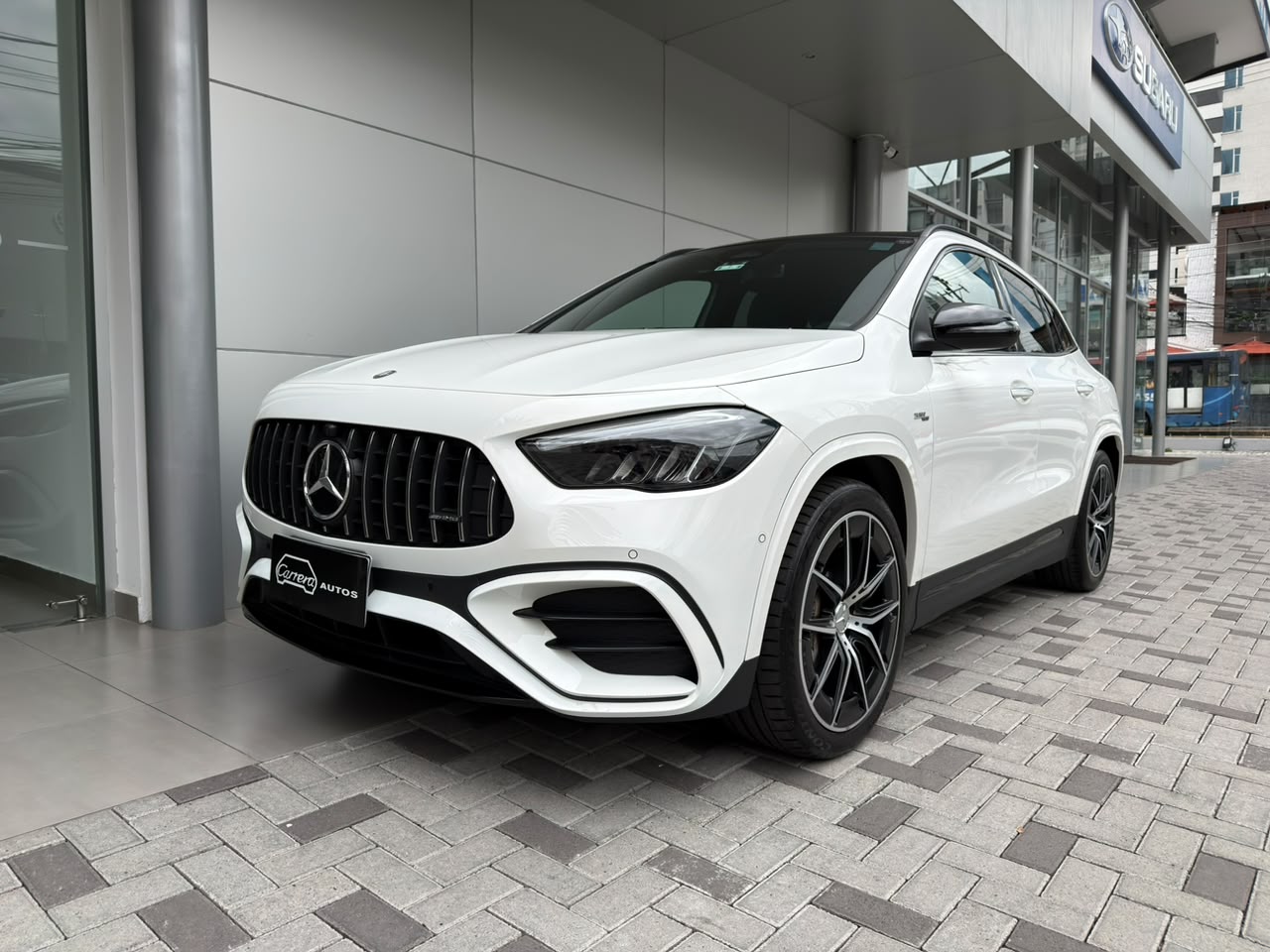MERCEDES BENZ GLA35 AMG
